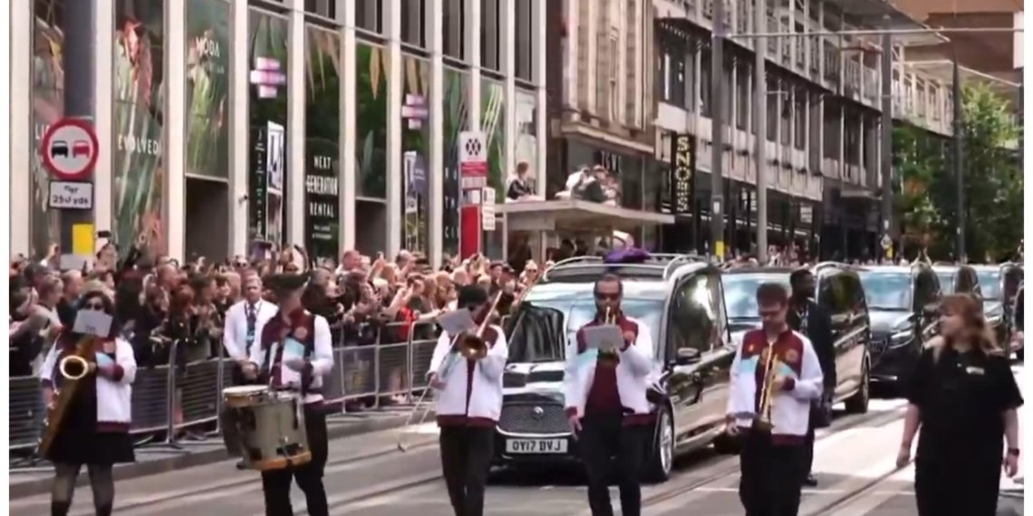 Похороны Оззи Осборна прошли в Бирмингеме