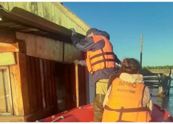 Мощный паводок затопил Якутию: река Индигирка вышла из берегов