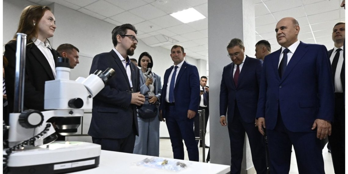 Михаил Мишустин посетил Омск в рамках рабочей командировки по регионам