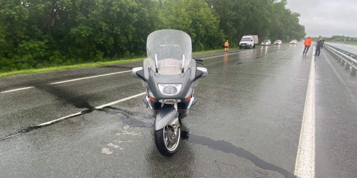 Смертельное ДТП с участием мотоциклиста произошло на трассе в Новосибирской области