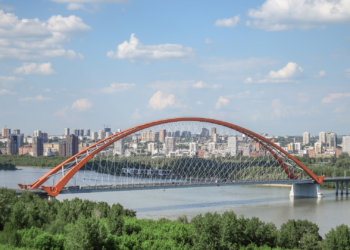 Почему Кировский район Новосибирска востребован у молодых семей: три популярных квартала*