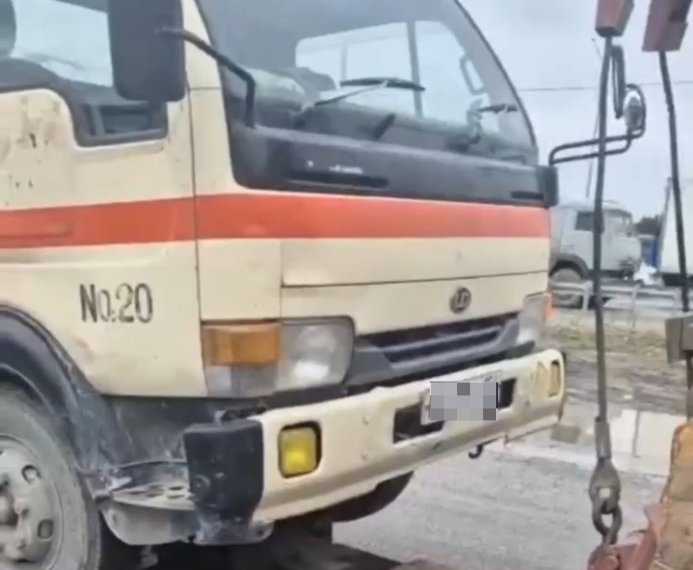 Водитель бетономешалки оштрафован за слив бетона в ливнёвку