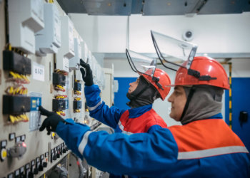 Электроэнергетики направили на модернизацию электросетей 1,9 млрд рублей
