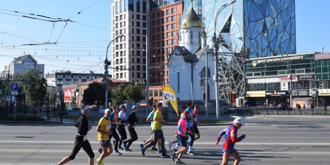 Центр Новосибирска перекроют 6 сентября из-за полумарофона