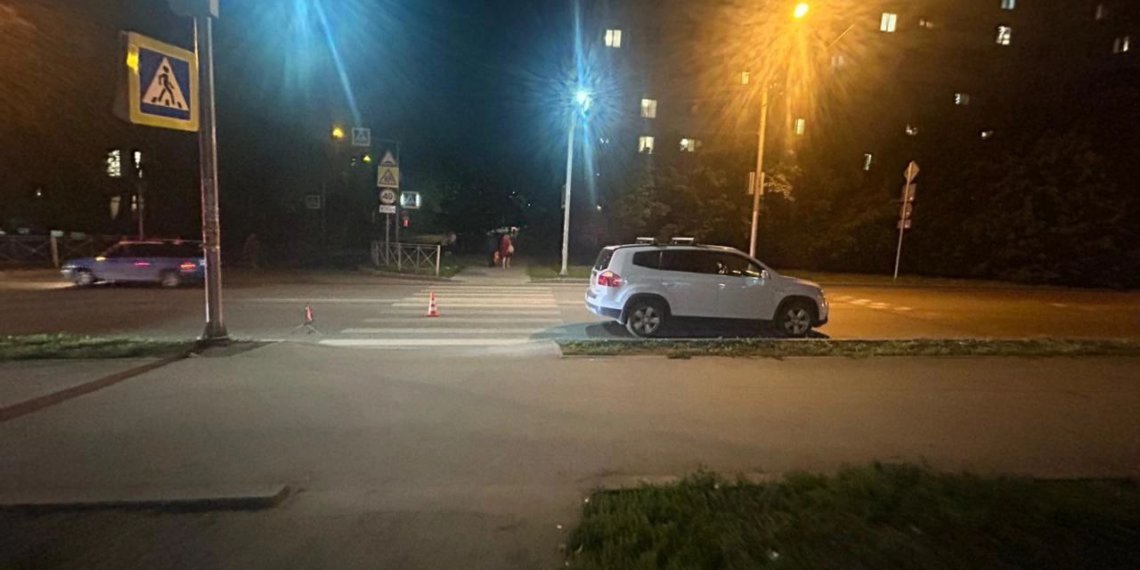 Водитель Chevrolet сбил школьника на самокате на пешеходном переходе в Новосибирске