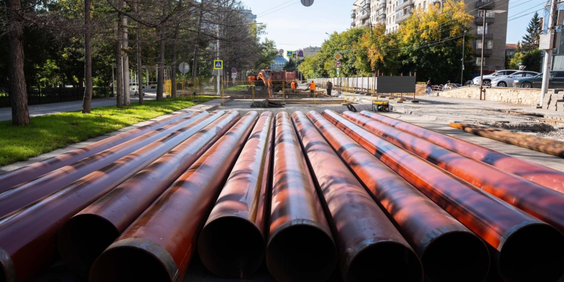 Теплоэнергетики заменят 700 метров теплотрассы возле Центрального парка