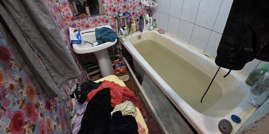 Новосибирца заключили под стражу за попытку утопить возлюбленную и её дочь в ванной