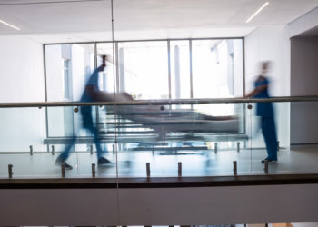 Минздрав объяснил, почему новосибирцам отказывают в госпитализации