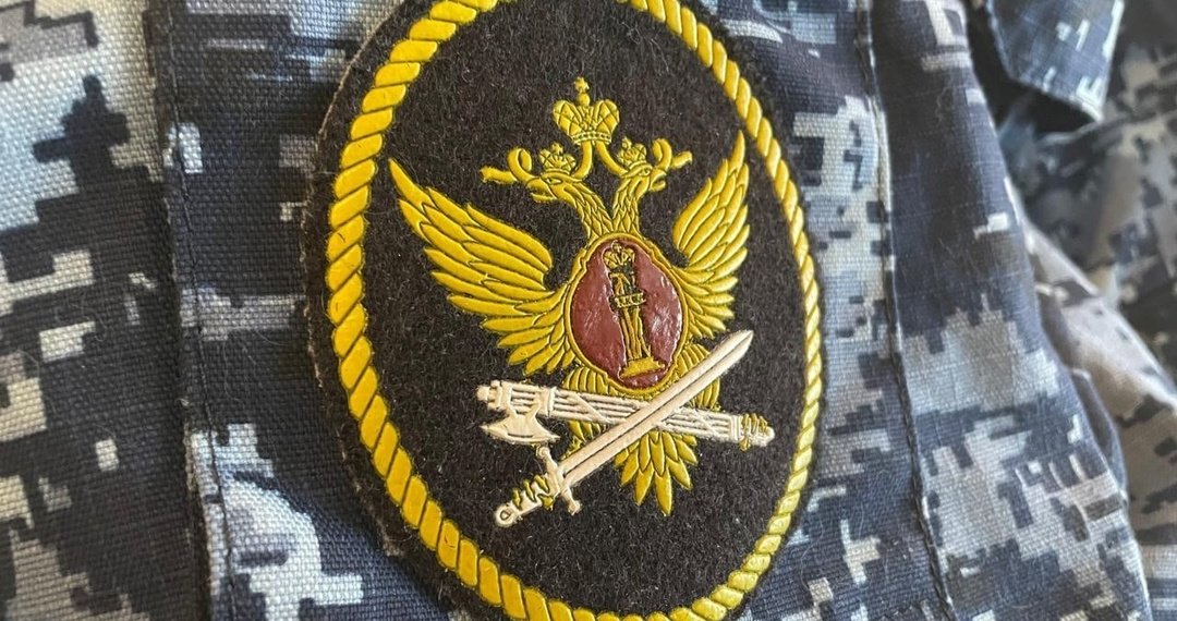 Сотрудник ГУФСИН получал взятки за покровительство над осужденным в Новосибирской колонии