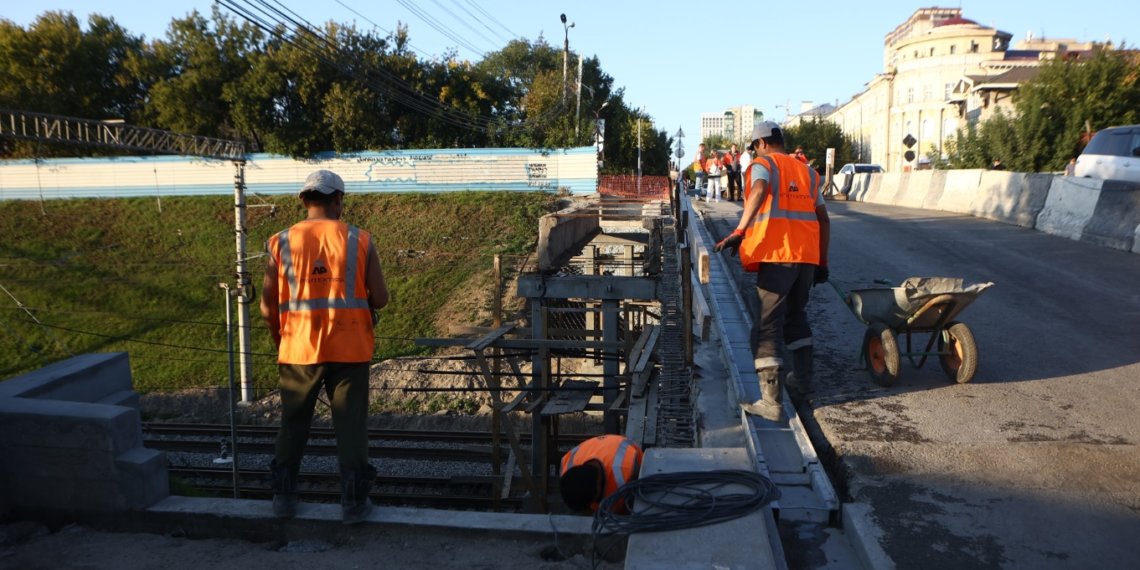 В мэрии рассказали, когда закончится ремонт путепровода на Добролюбова