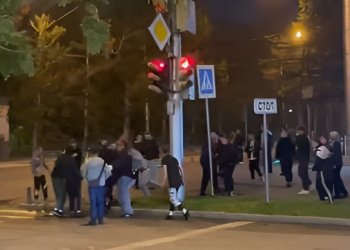 Следком проверяет массовую драку подростков в центре Новосибирска
