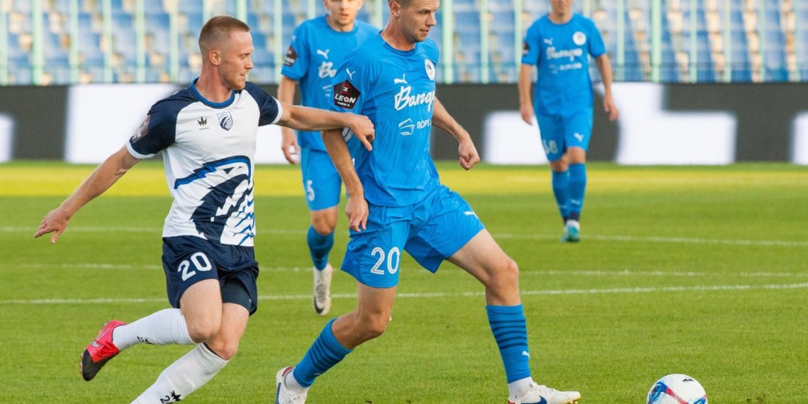 Футбольная «Сибирь» не сумела одолеть астраханский «Волгарь»