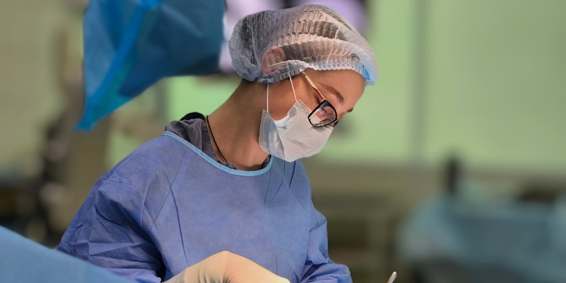Новосибирские хирурги восстановили деформацию в месте перелома у 76-летней женщины