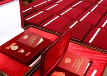 Новосибирский тракторист удостоен редкой медали от президента