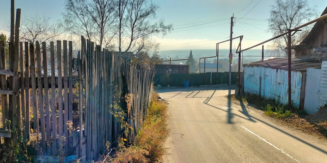 А воз и ныне там: как борьба за участок земли стала камнем преткновения в благоустройстве спуска от Бюро СМЭ до частного сектора в Новосибирске