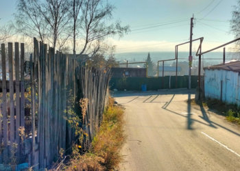 А воз и ныне там: как борьба за участок земли стала камнем преткновения в благоустройстве спуска от Бюро СМЭ до частного сектора в Новосибирске