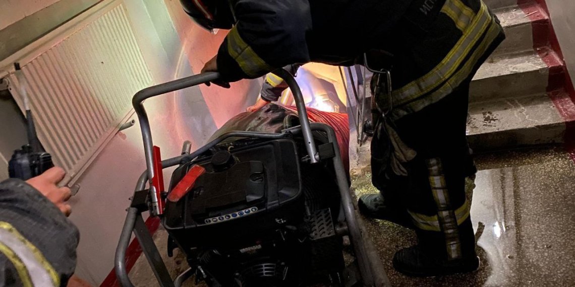 Пожар в подвале жилого дома произошёл в Новосибирске