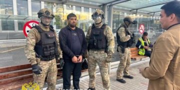 Водителя самосвала, наехавшего на людей на улице Петухова, задержали в Казахстане