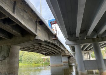 Ремонт моста через Иню подходит к заключительному этапу