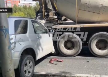 Пьяный водитель бетономешалки протаранил 6 автомобилей в Академгородке