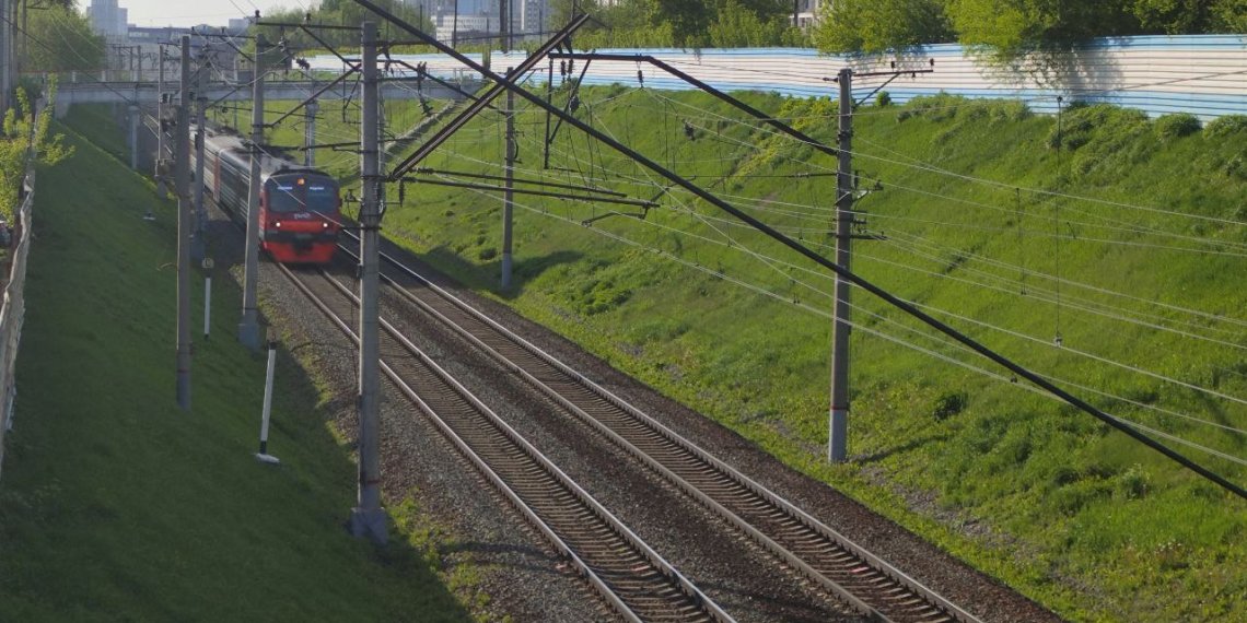 Новосибирец пожаловался на 30-градусную жару в поезде Москва — Владивосток