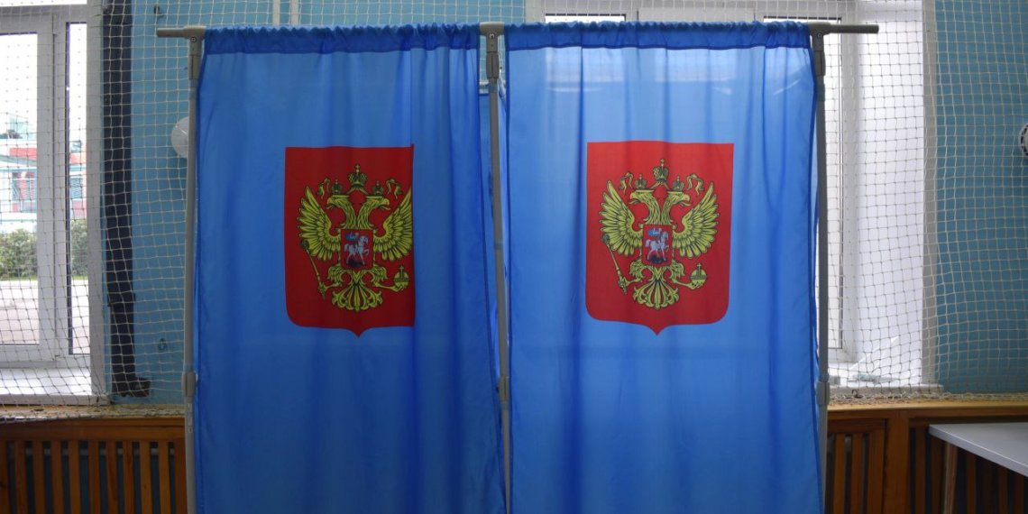 Сибирячку арестовали за дебош на избирательном участке в Новосибирске