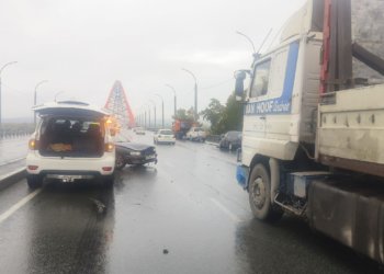 Водитель Toyota Vista скончался в ДТП на Бугринском мосту в Новосибирске
