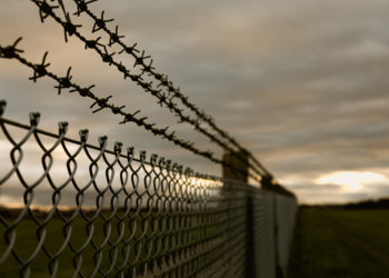 ФСБ задержала подозреваемую в подрыве Транссиба по заданию Киева в Новосибирске