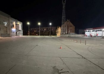 Двое подростков на мотоцикле пострадали в ДТП в Новосибирске