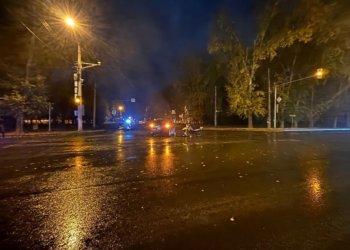 Женщина сбила несовершеннолетнего мотоциклиста в Новосибирске