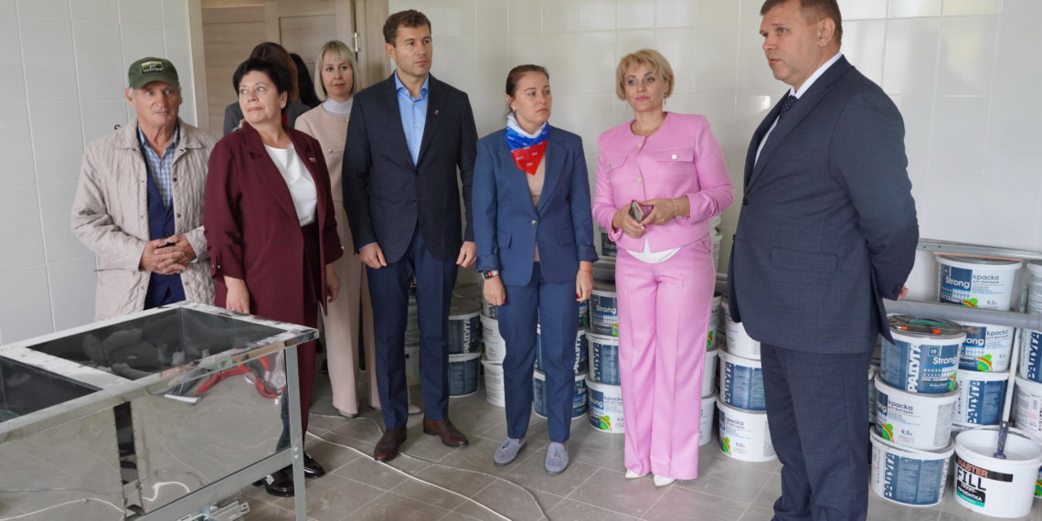 «Партийный десант» «Единой России» провел мониторинг капремонта школы в Ордынском районе — объект включен народную программу партии