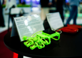 Новосибирские ученые создали тренажер для восстановления после инсульта