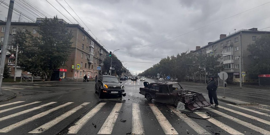 Мать и четверо детей пострадали в ДТП в Новосибирске