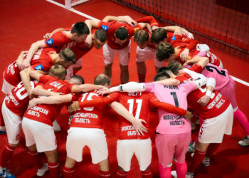 Футзальный «Сибиряк» сумел добиться первой победы в сезоне