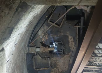 Слесарь задохнулся в канализации при выполнении работ в Новосибирской области