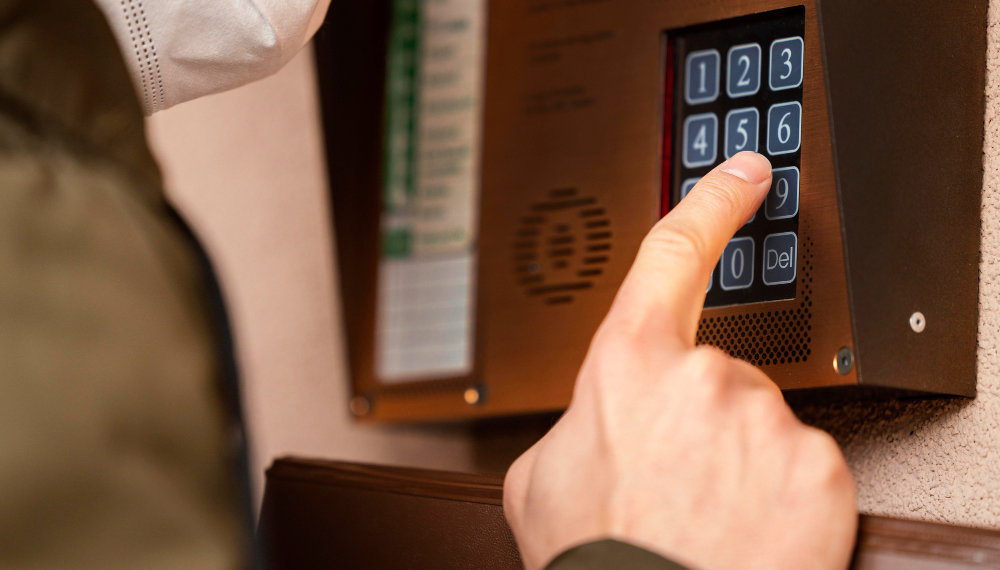 В Искитиме орудуют грабители под видом контролеров ЖЭУ