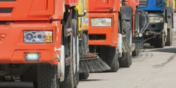 Мэр Новосибирска поручил усилить уборку пыли и грязи