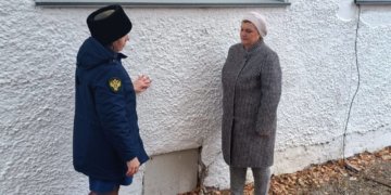 Фундамент коченевской школы треснул: прокуратура требует срочного ремонта