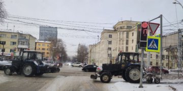 Прокуратура предъявила мэру Новосибирска претензии за грязь на улицах