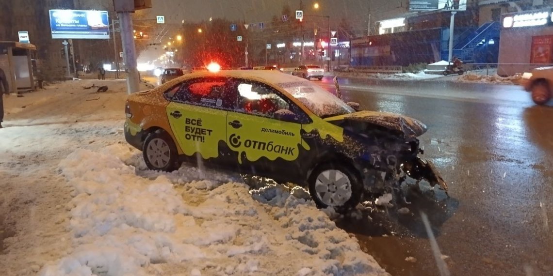 Уголовное дело возбудили в отношении 19-летнего водителя после ДТП, в котором пострадали шесть человек