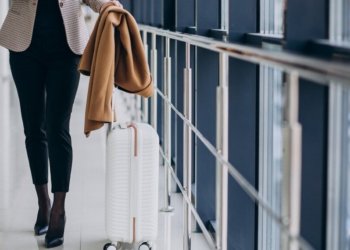 Топ-3 самых выгодных месяца для отпуска в 2026 году назвали новосибирцам