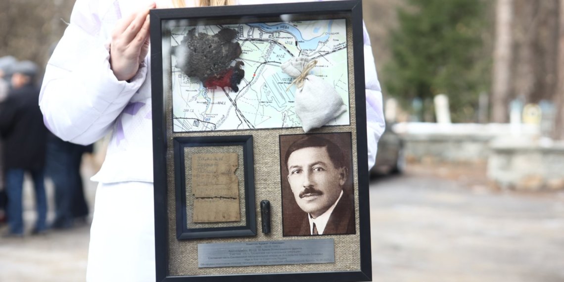 Останки красноармейца, погибшего в годы Великой Отечественной войны, захоронили в Новосибирске