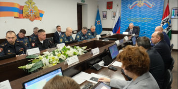 Андрей Травников поставил задачи по обеспечению безопасности жителей Новосибирской области в осенне-зимний период