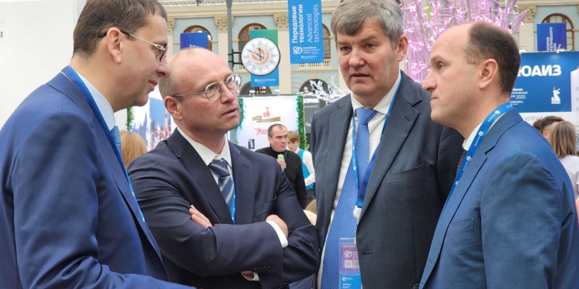 «Россети Новосибирск» приняли участие в Российской энергетической неделе