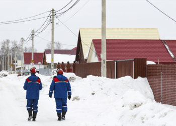 «Россети Новосибирск» объяснили, чем опасен незаконный ВОЛС зимой