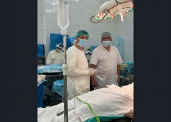 Новосибирские врачи восстановили нос девочке, родившейся без него