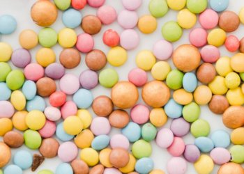 Новосибирцев предупредили об опасности трендовых китайских конфет