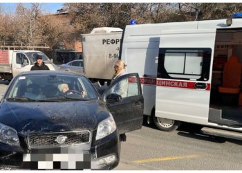 Перепутала педали: пенсионерка за рулём покалечила пятерых в Новосибирске