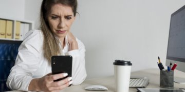 Минцифры опровергли слухи о полном отключении интернета в Новосибирске