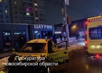 Пьяный водитель без прав влетел в людей на остановке в Новосибирске